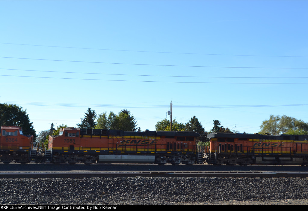 BNSF 7083